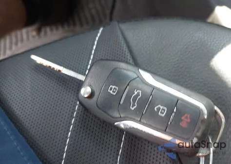 2016 Ford Focus Se z USA, uszkodzony, nr VIN 1FADP3F28GL223649